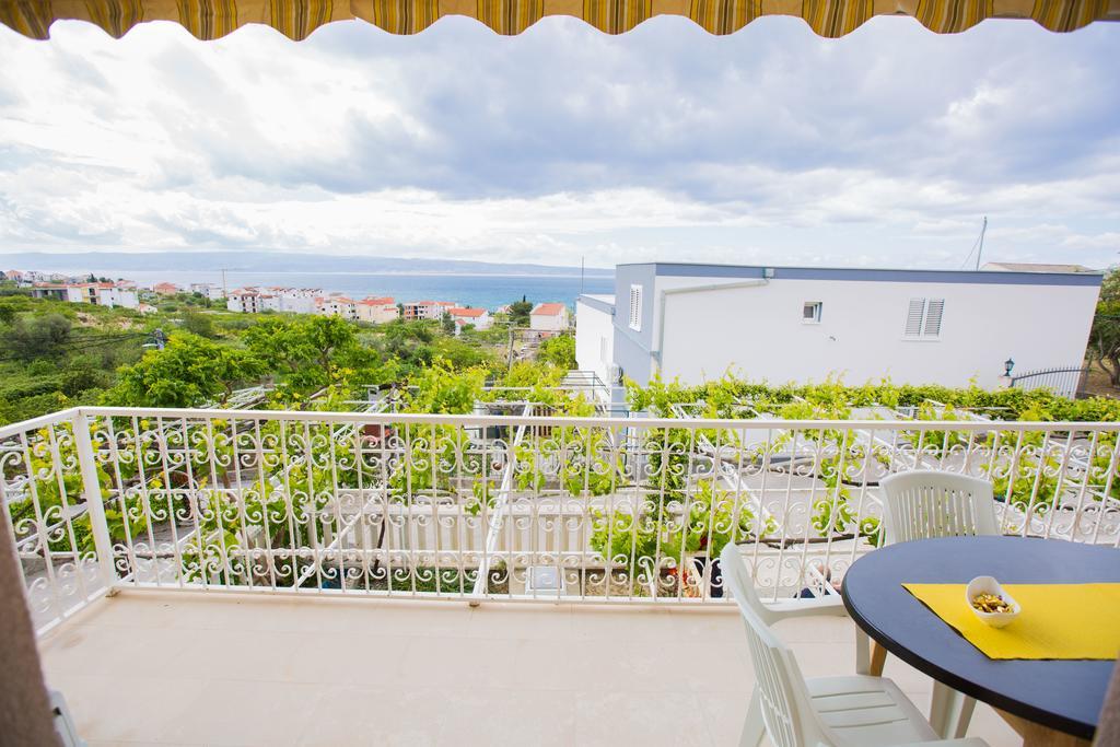 Apartments Sara โปดสตรานา ภายนอก รูปภาพ